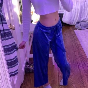 New Chelsea28 Women’s Blue Velour Pajama Pants